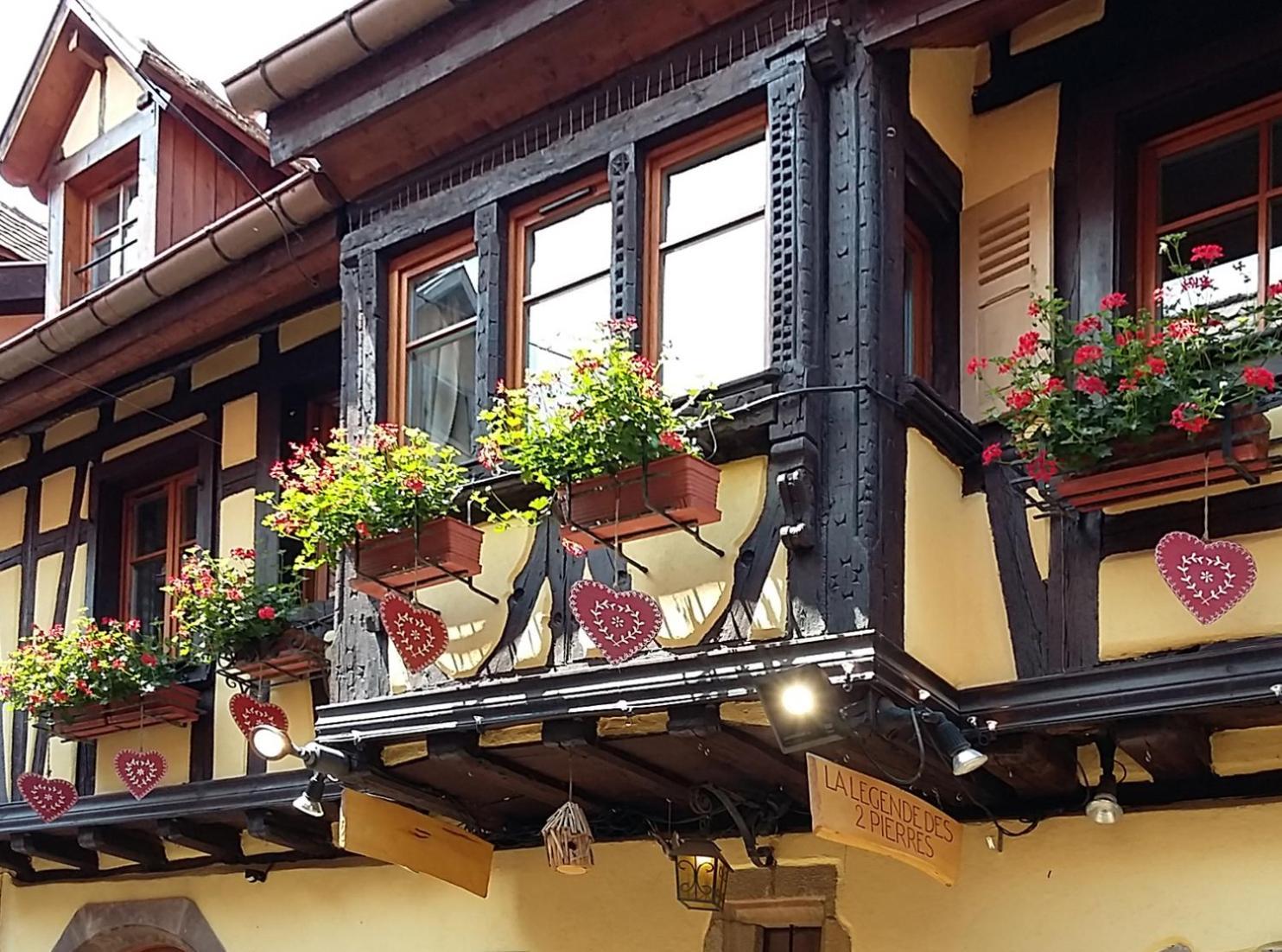 Apartamento La Légende des 2 Pierres Eguisheim Exterior foto