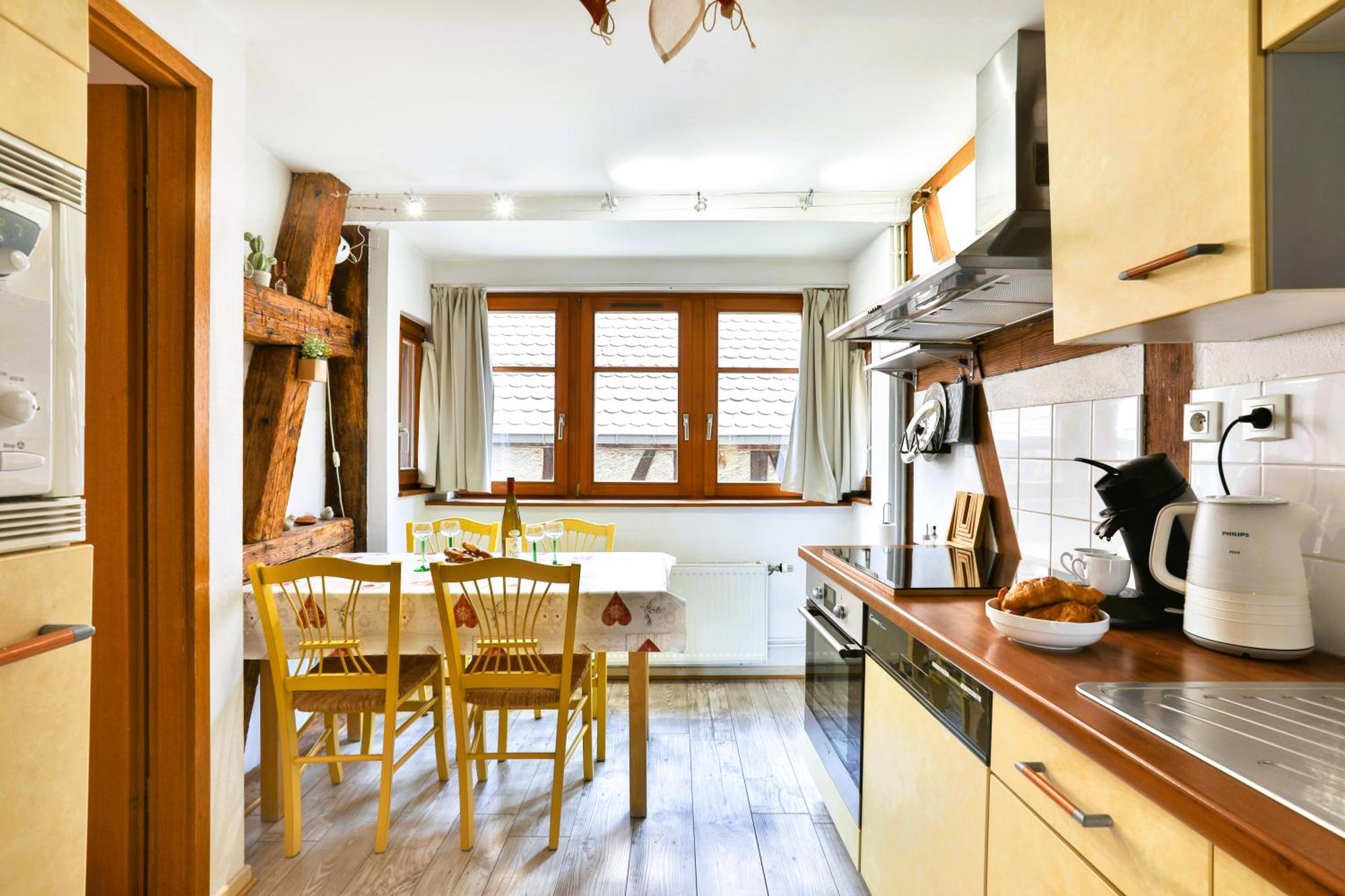 Apartamento La Légende des 2 Pierres Eguisheim Habitación foto